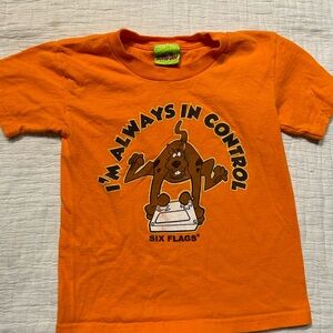 Six Flags scooby do shirt